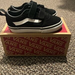 Vans Black and White Toddler size 8